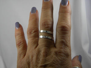 Solid 18 karat gold ring - A sister is God's way of making sure we never walk alone - Purple Pelican Designs