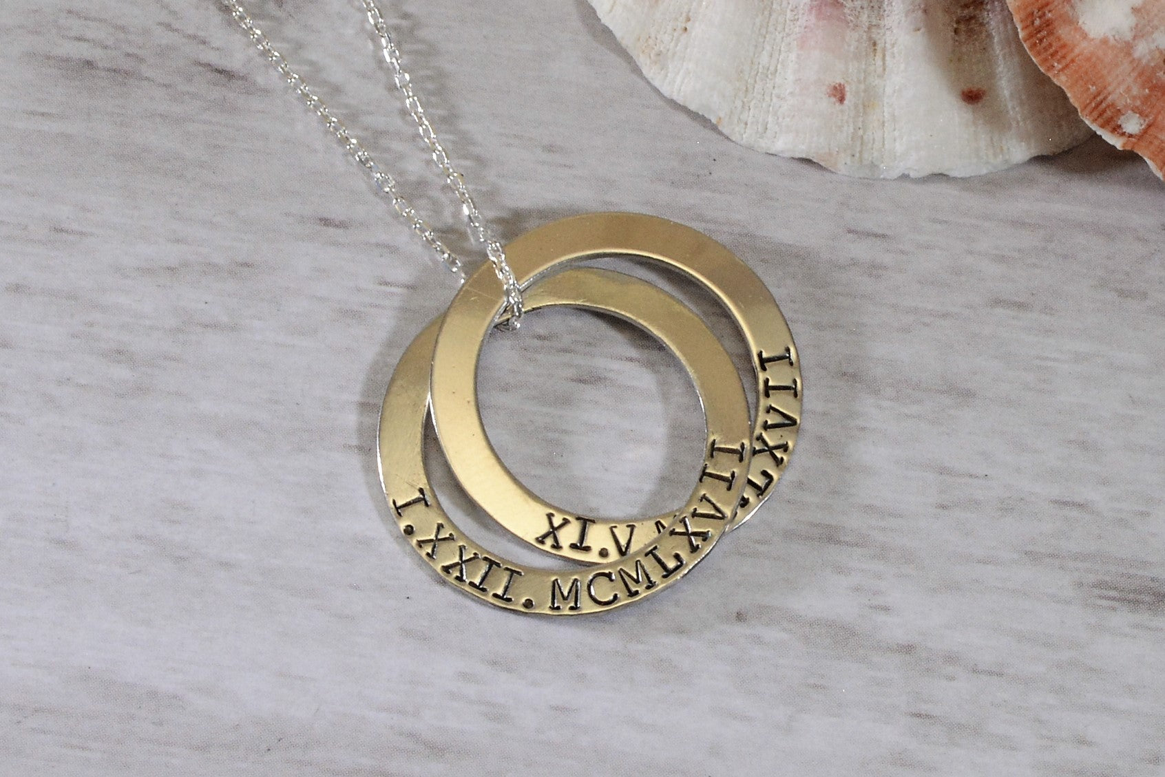 Family Birthstone Necklace | Silver Interlocking Circle – The Silver Wing